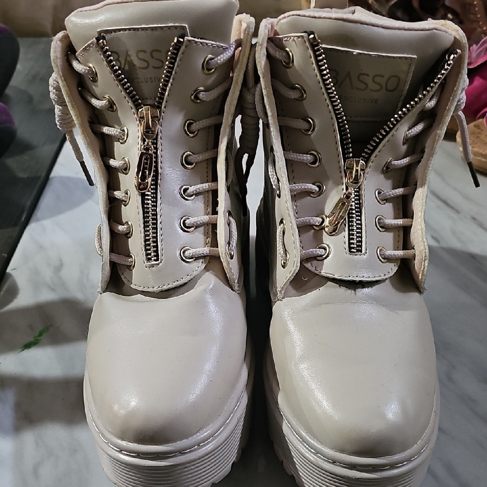Basso Cream Lace Up Boots with Padded Ankle Support